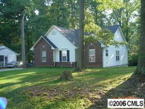 919 Crestmere St., Charlotte, NC 28208