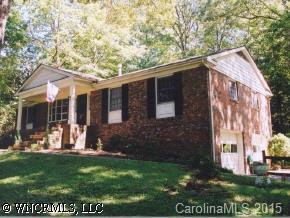 144 Timberlane Dr, Etowah, NC 28729