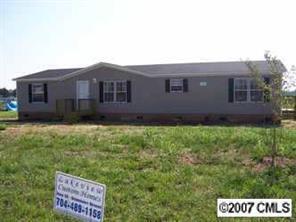 2300 Dellinger Dr., Maiden, NC 28658