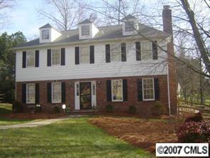 8706 Rittenhouse Cir., Charlotte, NC 28270