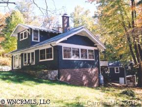 125 Crestwood Dr., Hendersonville, NC 28739