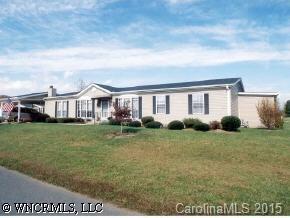401 Riverwind Drive, Hendersonville, NC 28739