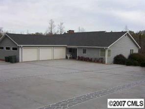 539 Barry Oak Rd., Statesville, NC 28625