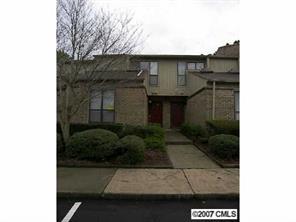 8075 Charter Oak Ln., Charlotte, NC 28226