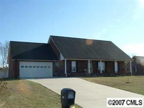 1268 Sedgewood Ln., Lincolnton, NC 28092