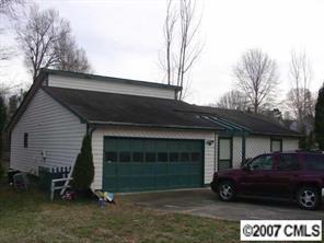 9325 Aylesbury Ln., Charlotte, NC 28227