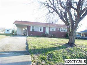 2315 Hedgewood Cir., Gastonia, NC 28052