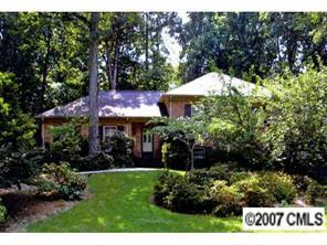 6408 Honegger Dr., Charlotte, NC 28211