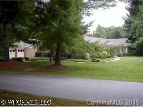 118 Hawthorn Drive, Hendersonville, NC 28791