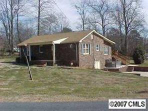2227 Woodcrest Dr., Kannapolis, NC 28081