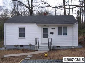 319 Bacon Ave., Charlotte, NC 28208