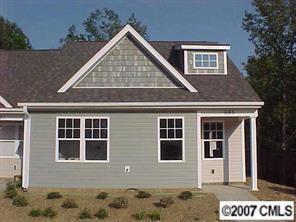 985 Valiant Dr., Statesville, NC 28677