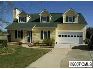 105 Beechfield Ct., Mooresville, NC 28117
