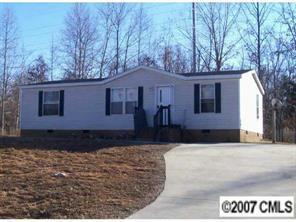 336 Forest Hollow Dr., Statesville, NC 28677