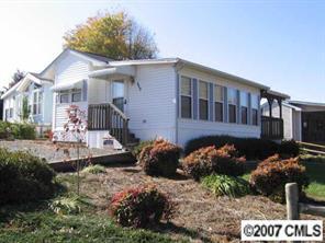 144 Marina Dr., New London, NC 28127