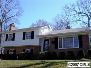 7029 Tabor Ln., Charlotte, NC 28211