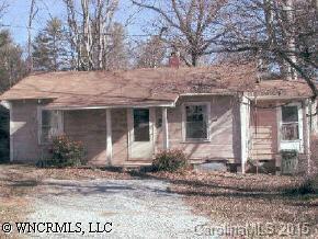 106 Merriman Road, Hendersonville, NC 28791