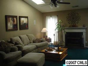 2044 Mallard Pine Ct., Charlotte, NC 28262