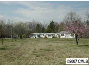 110 Peace Ln., Mooresville, NC 28115