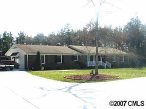 622 Mt Holly-huntersville Rd., Charlotte, NC 28214