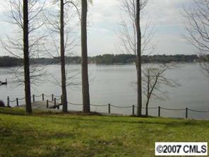 180 Fawn Ln., Mooresville, NC 28117