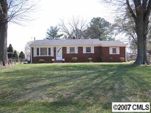 308 Ridge Dr., Mount Holly, NC 28120