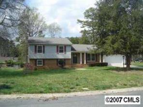 6415 Beecher Dr., Charlotte, NC 28215