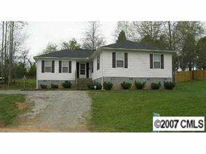 1220 Oak Breeze Dr., Mooresville, NC 28115