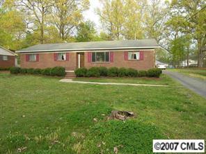 425 Kingfield Dr., Concord, NC 28027