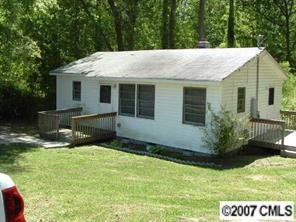 1015 W Floyd Ln., Gastonia, NC 28052