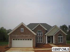 2299 Mintew Cir., Lincolnton, NC 28092