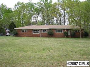 9436 Glen Brook Dr., Charlotte, NC 28215