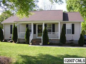 833 Floyd Ln., Gastonia, NC 28052