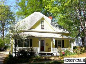 326 S Mulberry St., Statesville, NC 28677