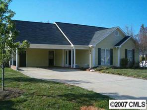 103 Red Oak Ct., Gastonia, NC 28052