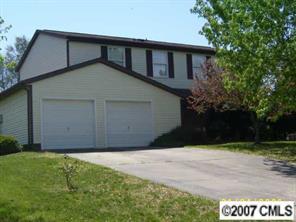 11605 Green Willow Ln., Charlotte, NC 28226