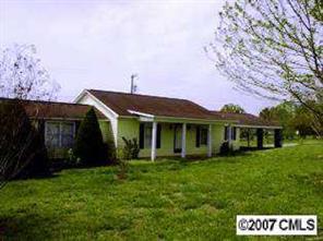512 Bentley Rd., Shelby, NC 28152