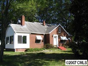906 Old Modena St., Gastonia, NC 28054