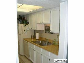 9302 Kings Falls Dr. #K, Charlotte, NC 28210