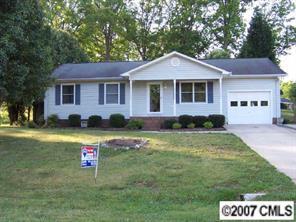 140 College Manor Dr., Boiling Springs, NC 28152