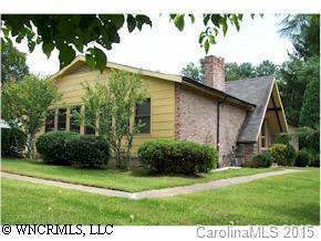 102 Castleton Lane, Hendersonville, NC 28791