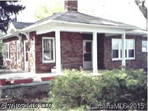 744 North Grove St., Hendersonville, NC 28739