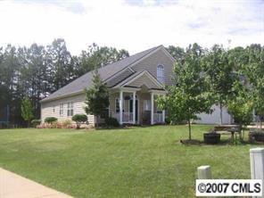 137 Summerbrook Ln., Mooresville, NC 28117