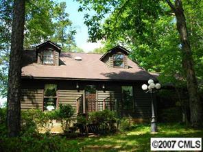 233 Lamplighter Ln., Mount Holly, NC 28120