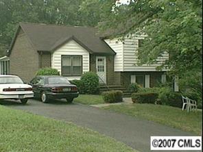 9220 Joyce Kilmer Dr., Charlotte, NC 28213