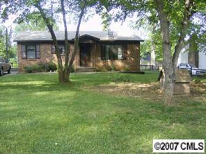 109 Greentree Dr., Mount Holly, NC 28120