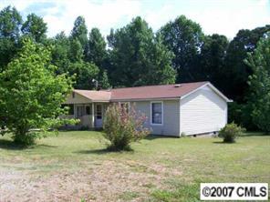 131 Jim Bob Ln., Statesville, NC 28677