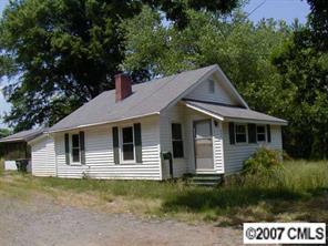 824 Mayhew St., Mooresville, NC 28115