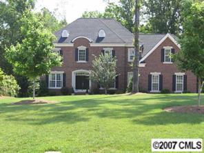 507 Hidden Manor Dr., Matthews, NC 28104
