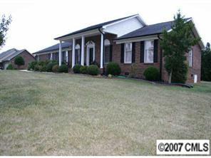 119 Greenfield Dr., Statesville, NC 28625